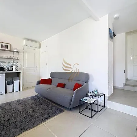 דירה T3 Private Garden 2 Steps From The Center-clim