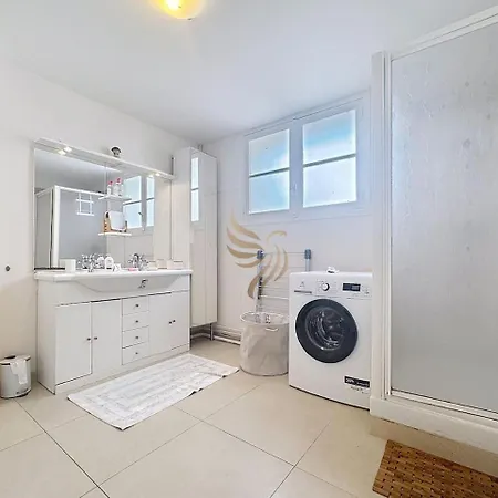 Apartman T3 Private Garden 2 Steps From The Center-clim